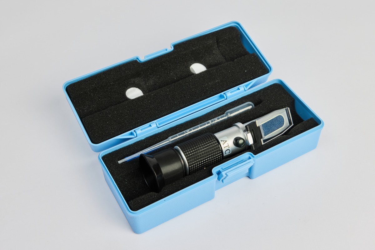 PROPYLENE GLYCOL REFRACTOMETER
